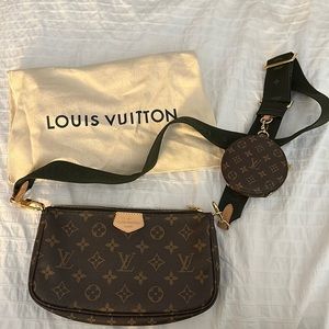 Louis Vuitton Multi Pochette